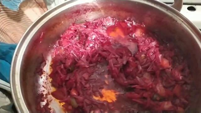САМЫЙ ВКУСНЫЙ БОРЩ ЭТО НА ДАЧЕ смотреть онлайн