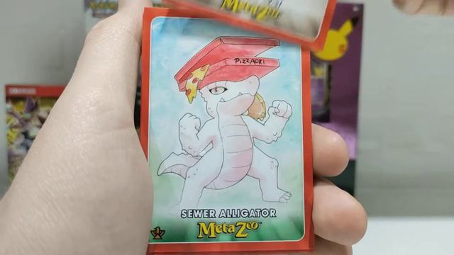 THE WORLDS SMALLEST BOOSTER BOX (METAZOO) смотреть онлайн