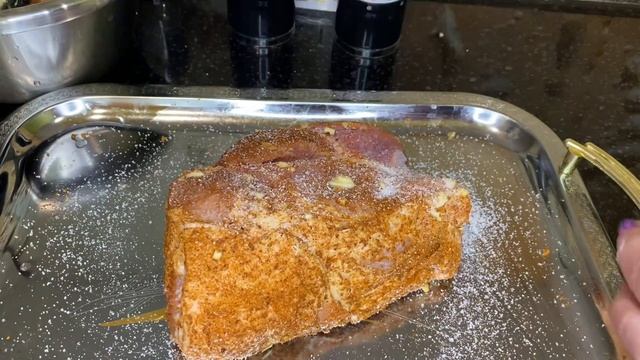 Такое мясо улетает со стола в один миг !!!Свиная запеченная лопатка .Супер маринад для любого мяса