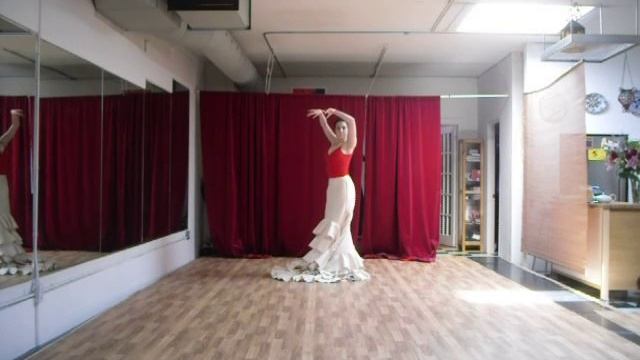 Bata de Cola Student Choreography at Ritmo Flamenco with Anjelica Scannura смотреть онлайн