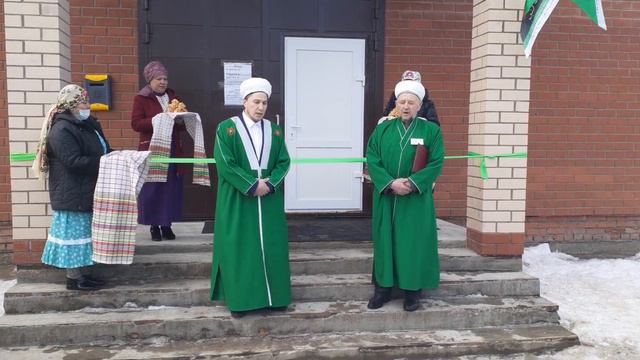 اِفْتِتَاحُ الْمَسْجِدِ فِي الْمَنْطَقَةِ "أُكْتُبِرِسْك" Открытие мечети в р-м центре Октябрьский. смотреть онлайн