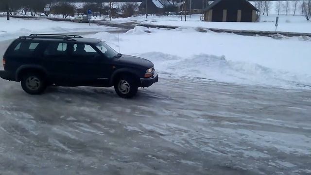 Chevrolet Blazer 4.0 on ice HD смотреть онлайн
