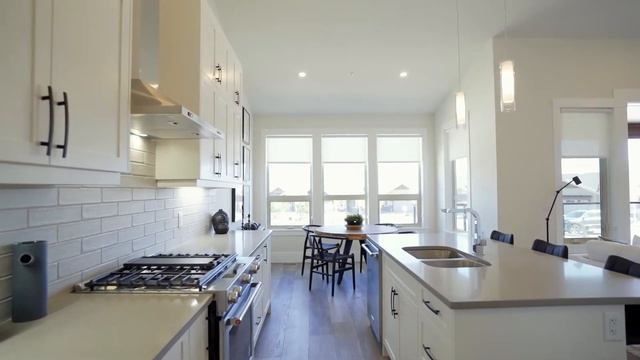 JUST LISTED ?The Trails At Westmount in Peachland, B.C. смотреть онлайн