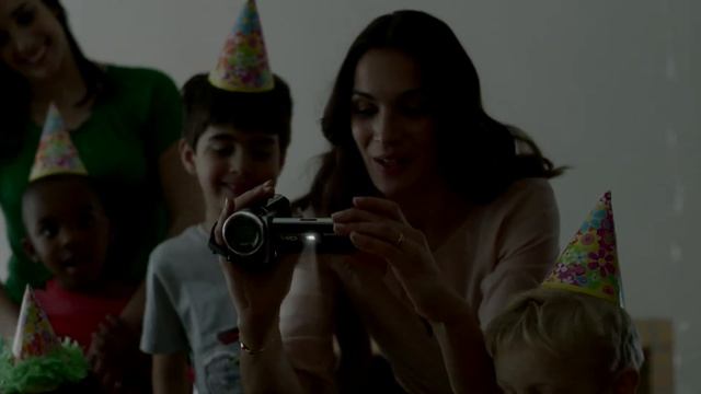 Видеокамера Sony Handycam HDR-PJ580E с проектором смотреть онлайн