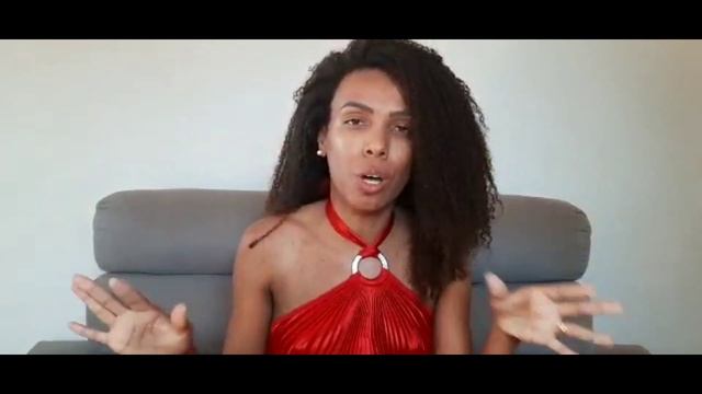 CACHEADAS e CRESPAS| HIDRATAÇÃO CASEIRA NOVEX DOCTOR RÍCINO [Resenha COMPLETA]