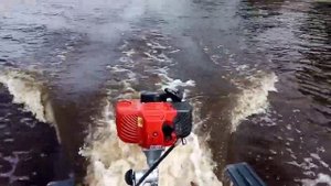 Лодка Аква 2600 мотор 3,5 триммер против течения