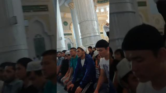 Ораза Айт намазы. Хазрет Султан мешитинде. 2015 ж