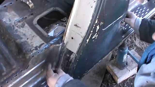 УАЗ 469 "КОЗЛИК" Ремонт пола, замена порога. Часть 1. смотреть онлайн