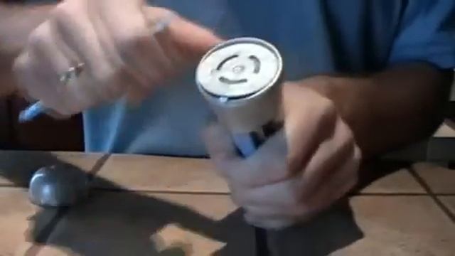 Jak otworzyć jednorazowy młynek Kotanyi? смотреть онлайн