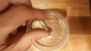 Манка в шприце на мирную рыбу.