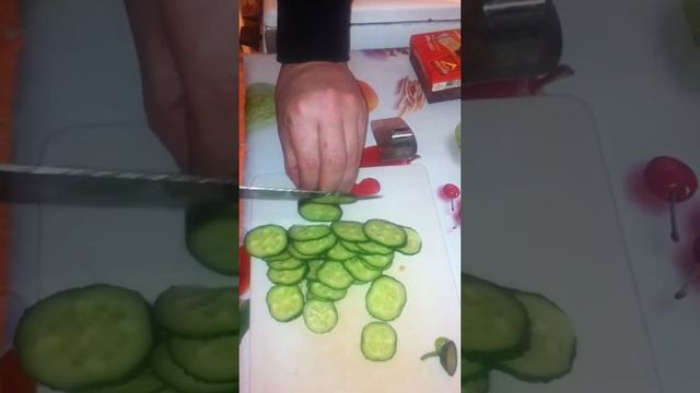 Приспособа для правильной шинковки