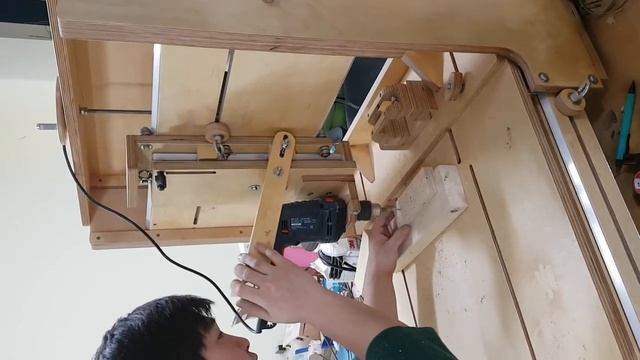 BOSCH GTS10XC TABLE SAW смотреть онлайн