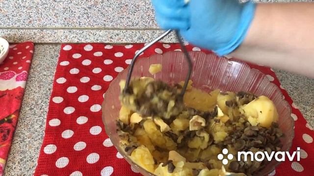 Вареники с картофелем и грибами . На заварном тесте. По домашнему. смотреть онлайн