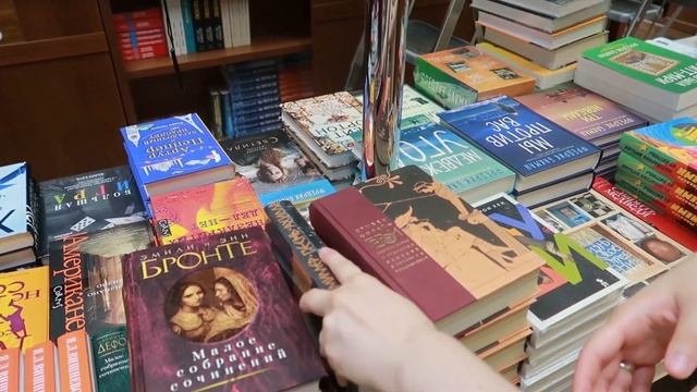 КНИЖНЫЕ МАГАЗИНЫ МОСКВЫ ? || ЗАКУПАЮСЬ КНИГАМИ ?