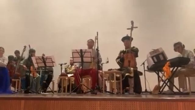 Л. Очиров. Светлая грусть.