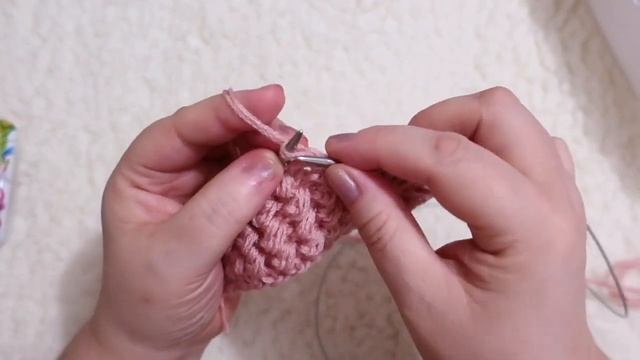 ШИКАРНАЯ ОБЪЕМНАЯ РЕЗИНКА СПИЦАМИ. МАСТЕР КЛАСС ДЛЯ НАЧИНАЮЩИХ. смотреть онлайн