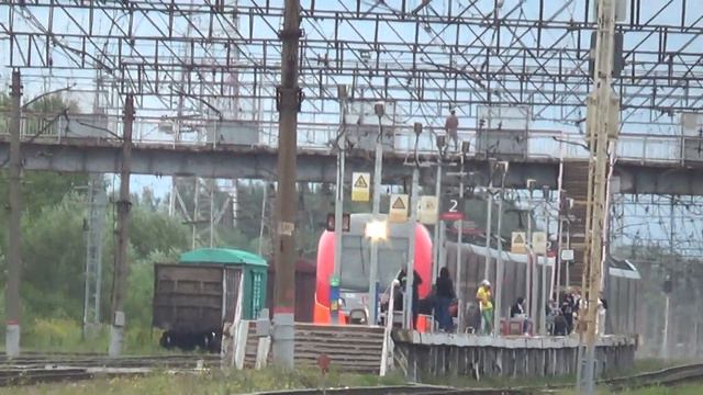 Электропоезд ЭС1П-016+ЭС1П-023 Ласточка №743 Москва - Белгород смотреть онлайн