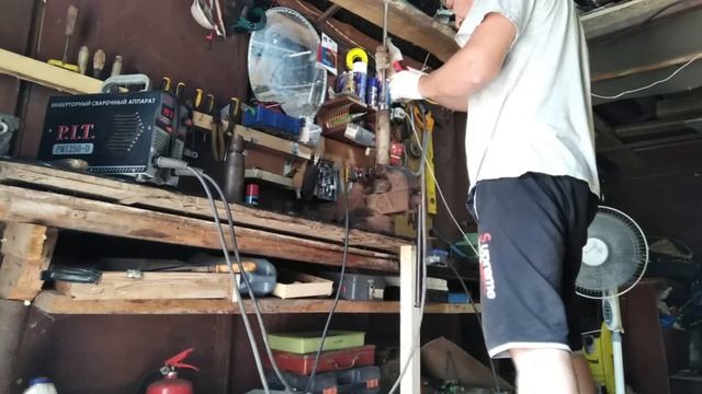 КАК СДЕЛАТЬ ЗАДНЕЮ БАБКУ! ДЛЯ САМОДЕЛЬНОГО ТОКАРНОГО СТАНКА! смотреть онлайн