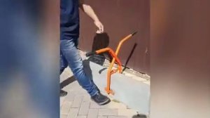 захват для бордюров