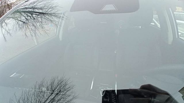 Geely Atlas Pro. Видеорегистратор в штатное место под зеркало. Полный обзор. смотреть онлайн