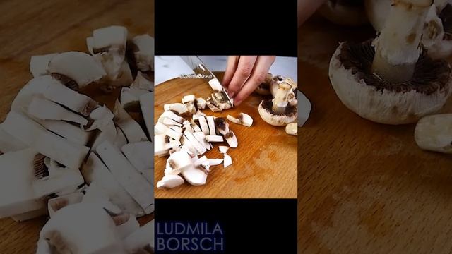Гармоничный салат из простых ингредиентов. Капустный салат с грибами – Вкусно, Быстро и Просто!