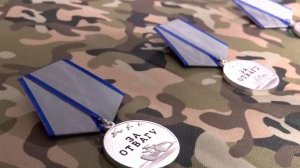 Бойцам 83-й отдельной гвардейской десантно-штурмовой бригады вручили награды на передовой