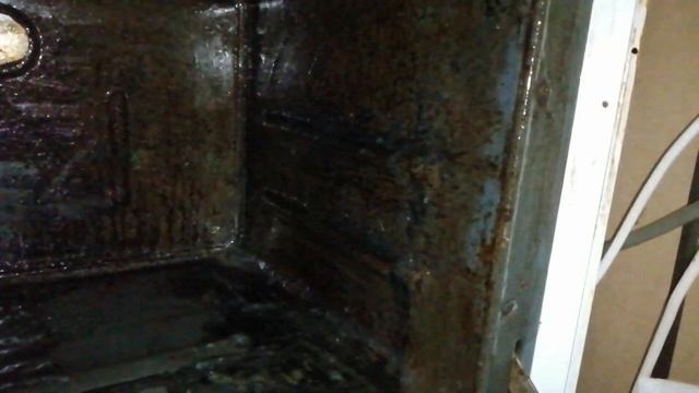 Как и чем можно очистить духовку от нагара смотреть онлайн