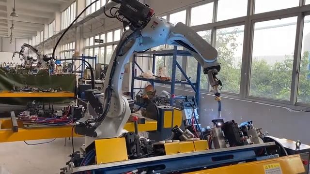 Сварочный робот CROBOTP