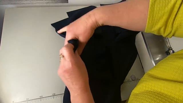 Шьем брюки дудочки за 20 минут. Пошаговый мастер класс.mp4 смотреть онлайн