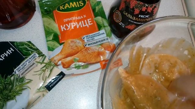 БУТЕРБРОДЫ С СЫРОМ? И КИВИ ?. ГРУДКА В КИСЛО-СЛАДКОМ МАРИНАДЕ К ОБЕДУ.Обзор приготовления обеда.