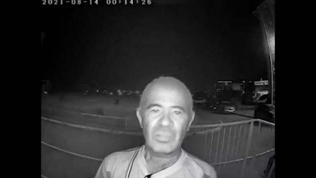 УМНЫЙ домофон НЕ ПУСКАЕТ домой  ДОМОФОН  ЗАГЛЮЧИЛ !!!