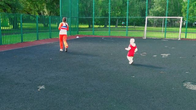 ЧМ2018. Болеем за Россию. Давай Россия! Давай,давай!!! Катя с мамой за сборную России!!! смотреть онлайн