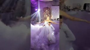 Свадебный танец с поддержками