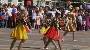 Ансамбль ''Надежда'' - Рисуют мальчики войну (город Грязи 9 мая 2013 г.)