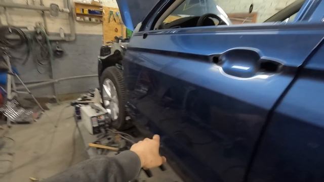 #60 Volkswagen Tiguan 2018 Ремонт передней стойки смотреть онлайн