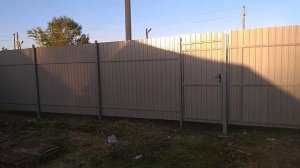 Забор из профнастила, ворота и калитка