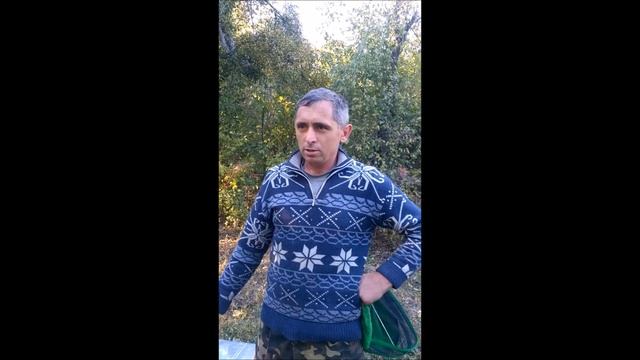 Зимовка пчел в одном рутовском корпусе. Подкормка сахарным сиропом. смотреть онлайн