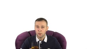 Опасность уринотерапии. Как правильно пить мочу. Зачем пить мочу