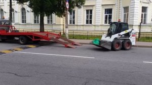 Бобкет заезд на эвакуатор