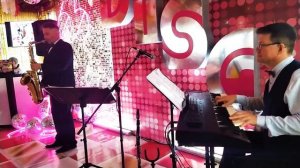 Дуэт Дмитрий Макаров(кларнет-саксофон)   Александр Величко(клавиши).