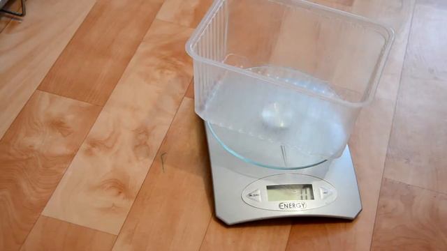 Вес кролика в 1,5 и 1,7 мес порода Рекс смотреть онлайн