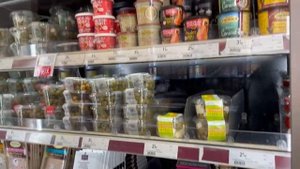 Идем в супермаркет в Париже: что можно купить на 100 евро? // Сколько стоит жизнь во Франции?