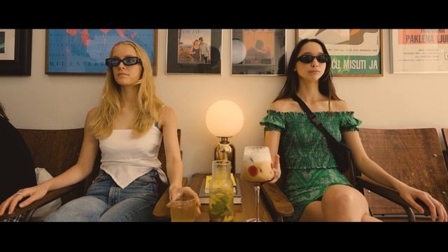 CAFE HOPPING IN BANGKOK! смотреть онлайн