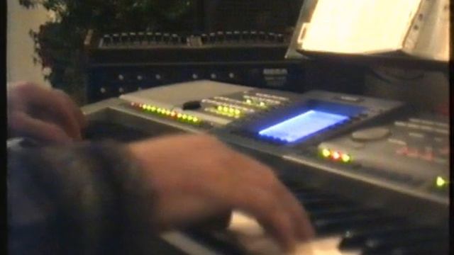 La Cucaracha - Yamaha Psr 1500 - wykonawca tedsz2 смотреть онлайн