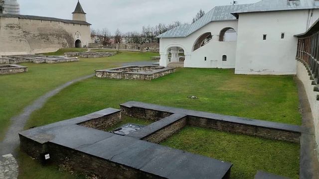 Довмонтов город в Кремле, Псков