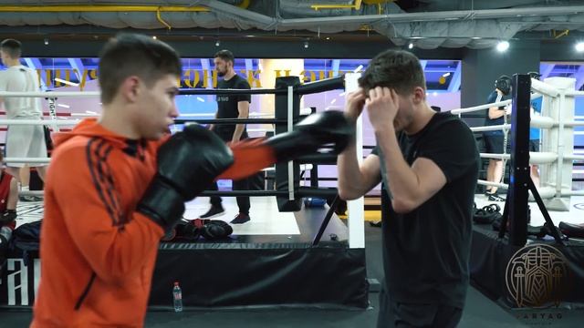 Отработка встречного удара ? /Тайский бокс в Varyag Fight Gym смотреть онлайн