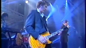 Robert Palmer - Addicted to Love 1995, live