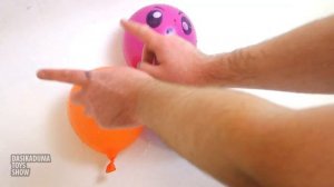 Шарики с водой Песня Для детей Семья пальчиков Развивающее видео Учим цвета Лопаем воздушные шарики