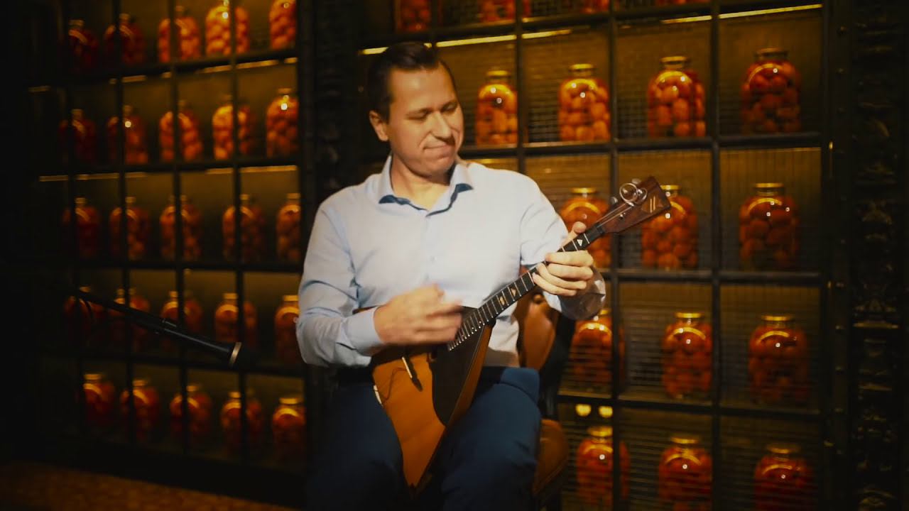 DESPACITO - RUSSIAN Balalaika Cover (looping) смотреть онлайн