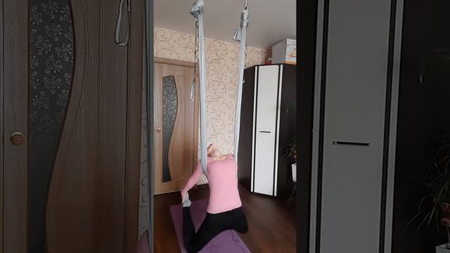 Асана Верблюд /Уштрасана смотреть онлайн